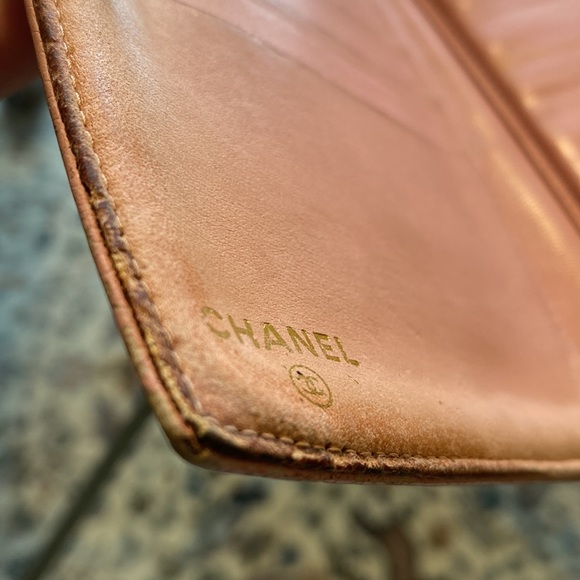 Authentic Chanel wallet - Picture 4 of 8
